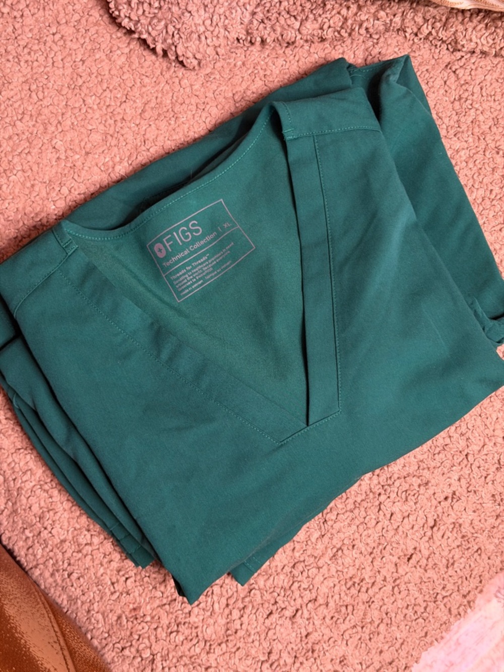 Figs scrub set